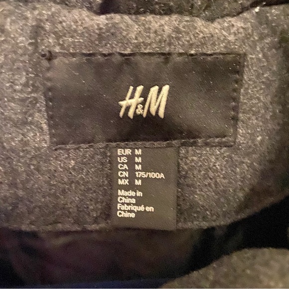 Dark Gray H&M Vest - Picture 2 of 2